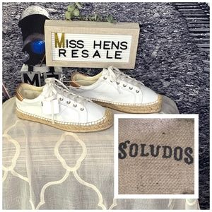 NWT SOLUDOS ESPADRILLES WHITE LEATHER SNEAKERS- still has tags!